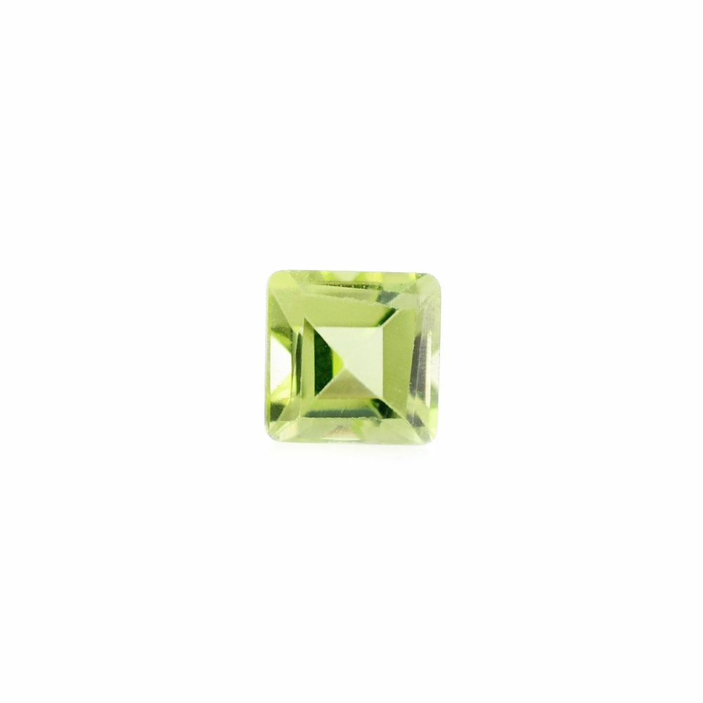 PERIDOT CUT SQUARE (TOP) 3MM 0.17 Cts.