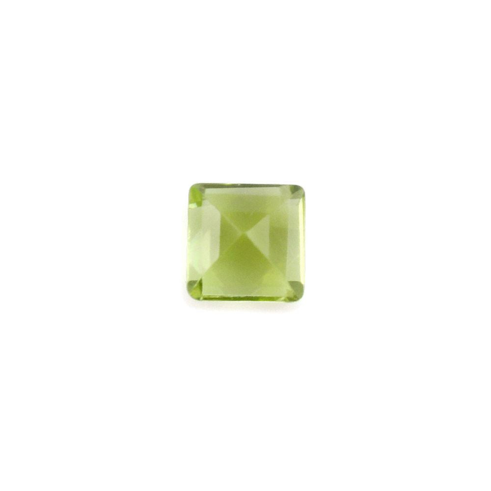 PERIDOT CUT SQUARE (TOP) 3MM 0.17 Cts.