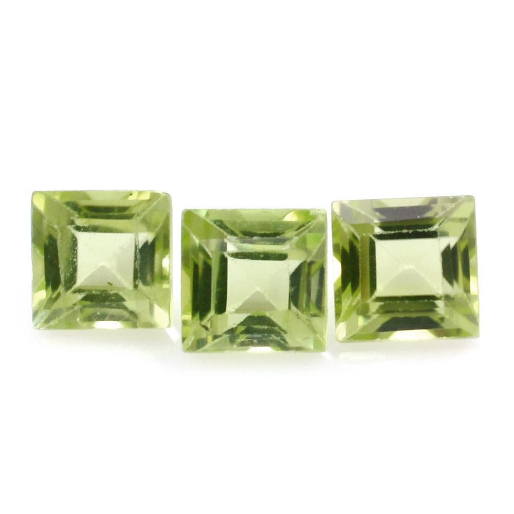 PERIDOT CUT SQUARE 3MM 0.21 Cts.