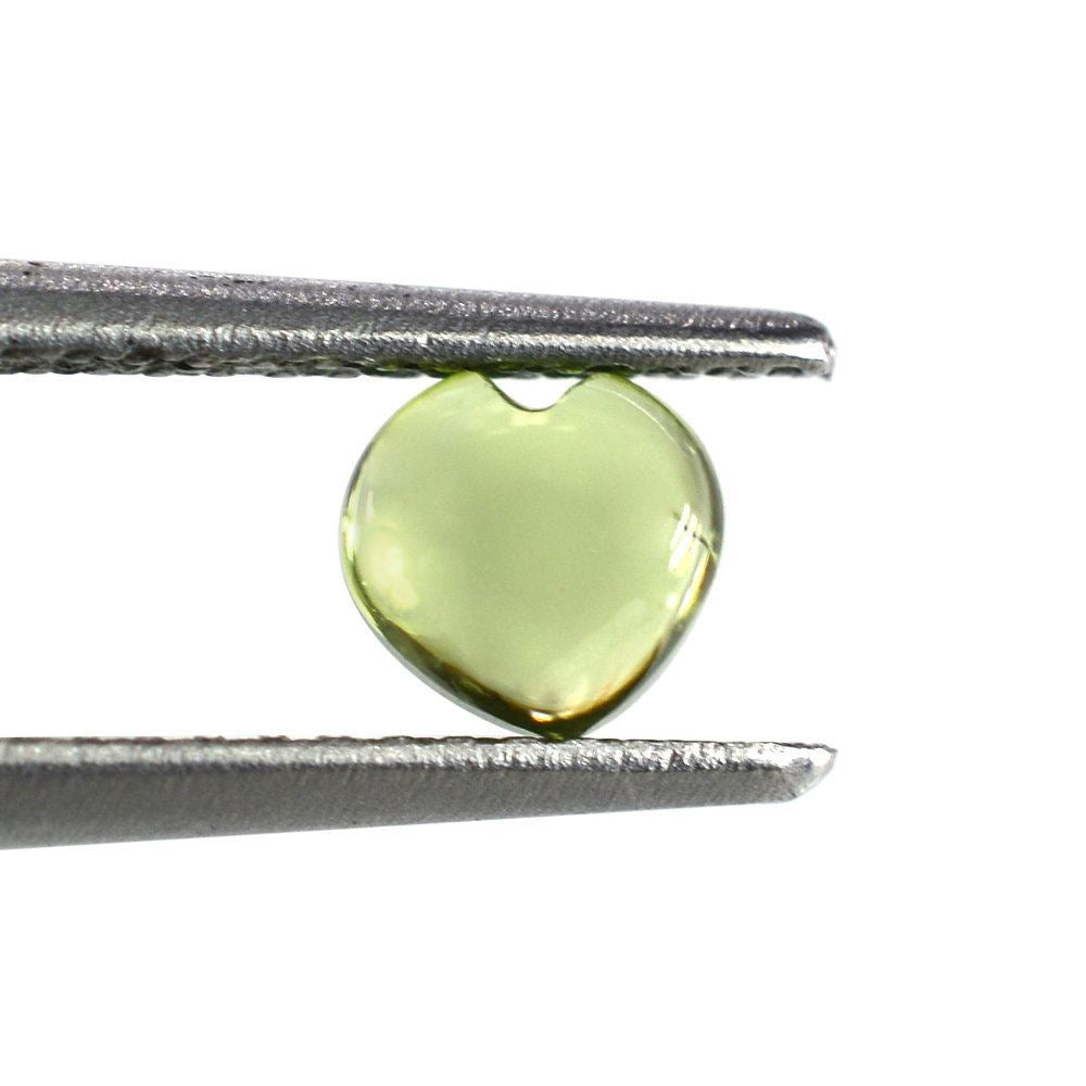 PERIDOT HEART CAB (SI) 5MM 0.59 Cts.