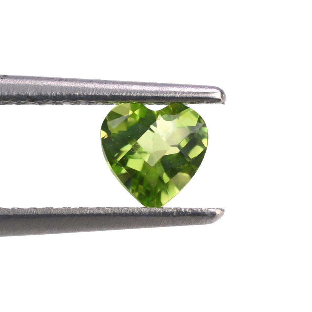 PERIDOT CHECKER CUT HEART (SI) 5MM 0.5 Cts.