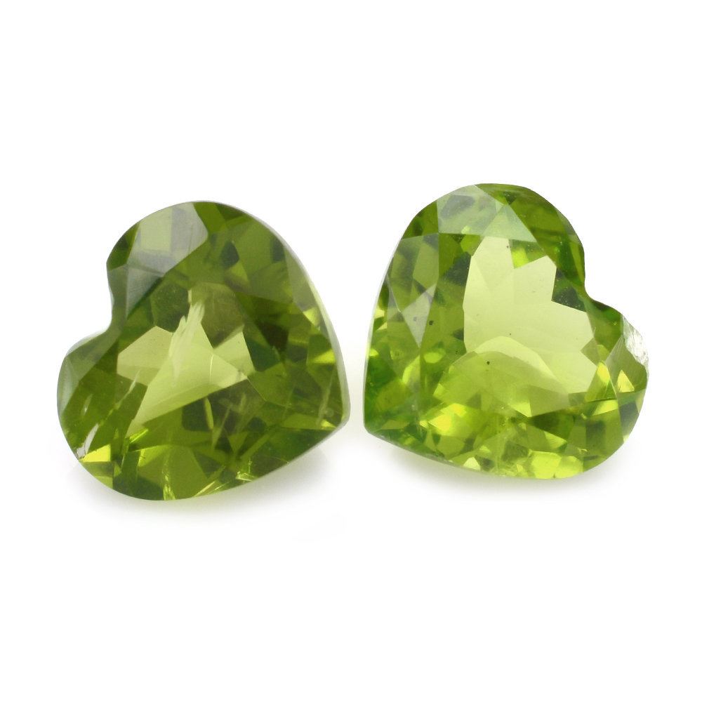 PERIDOT CUT HEART (HI) 10X9MM 3.40 Cts.