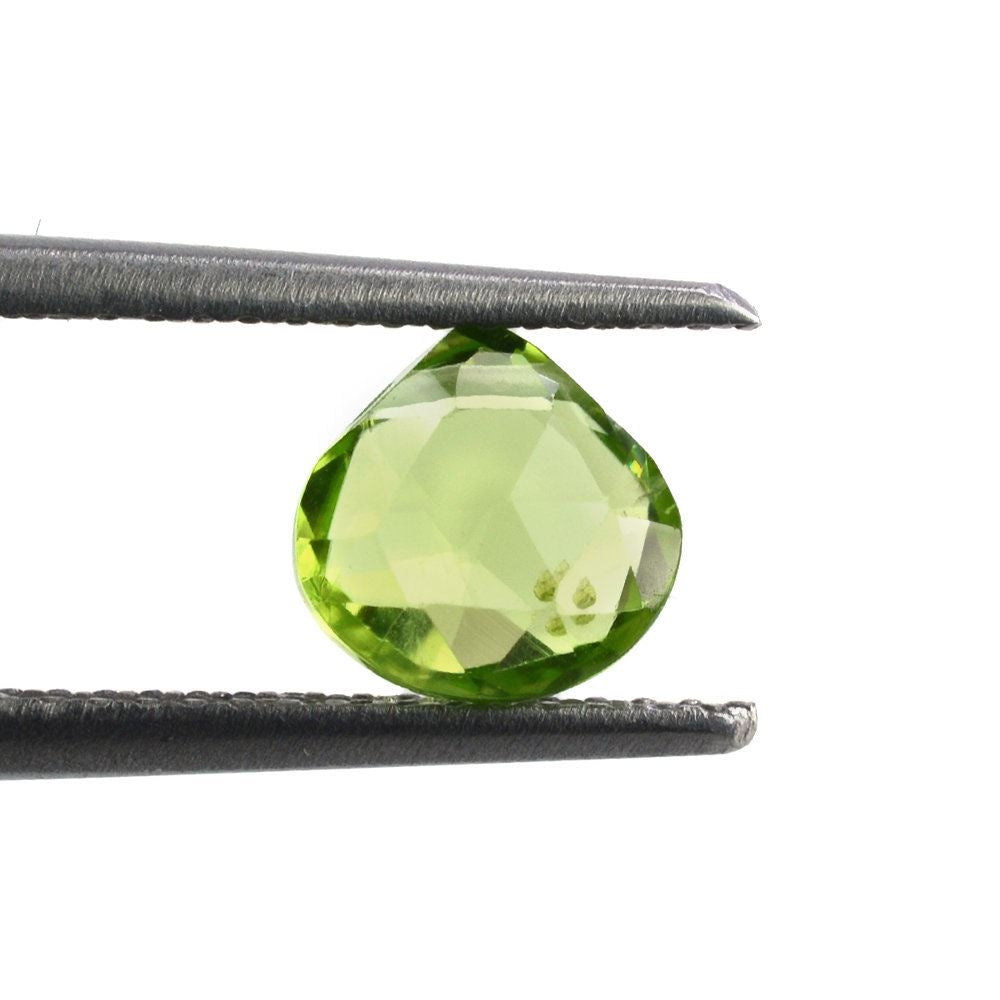 PERIDOT ROSE CUT BRIOLETTE TABEEZ 6.50X6.80MM 1.16 Cts.