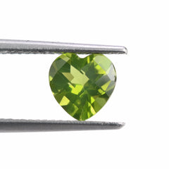 PERIDOT CHECKER CUT HEART (GREEN/SI) 7MM 1.40 Cts.