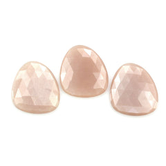 PEACH MOONSTONE ROSE CUT IRREGULAR PEARISH CAB 28X26MM 22.42 Cts.