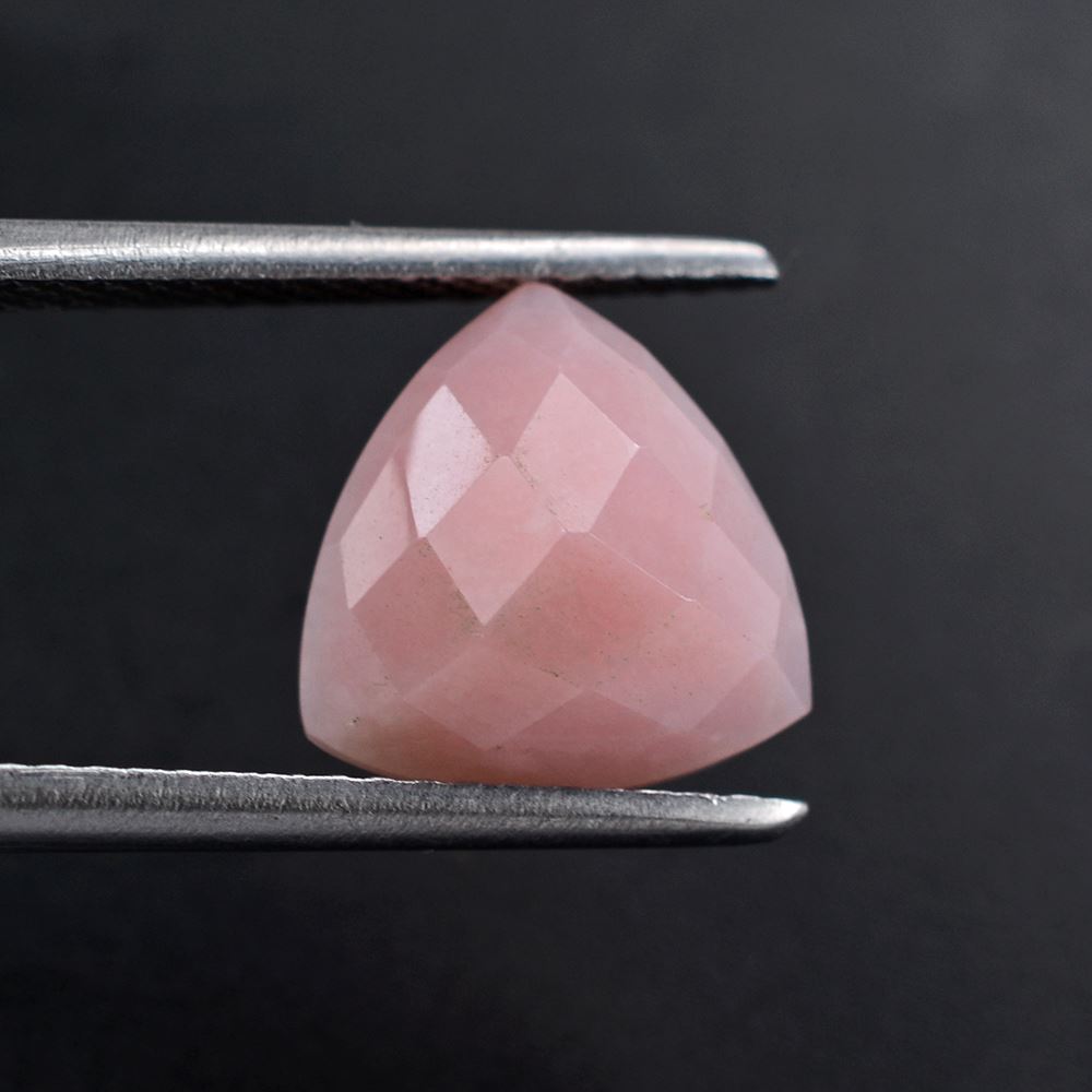 PINK OPAL CHECKER TRILLION CAB 10MM 2.54 Cts.