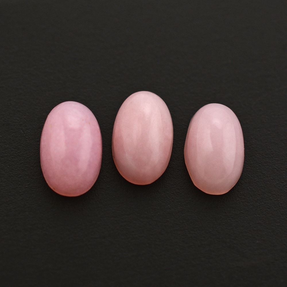 PINK OPAL OVAL CAB 5X3MM 0.21 Cts.