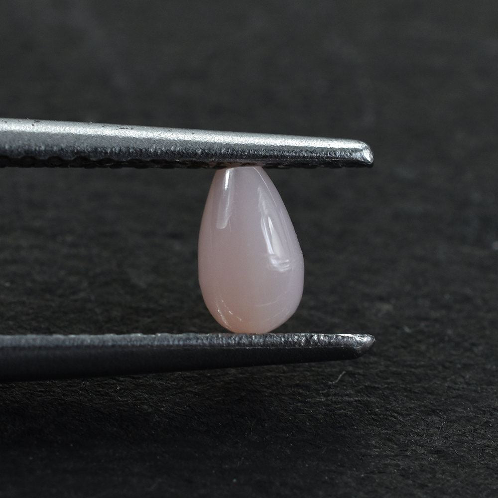 PINK OPAL PLAIN DROPS (LITE) (HALF DRILL-0.60MM) 5X3MM 0.28 Cts.