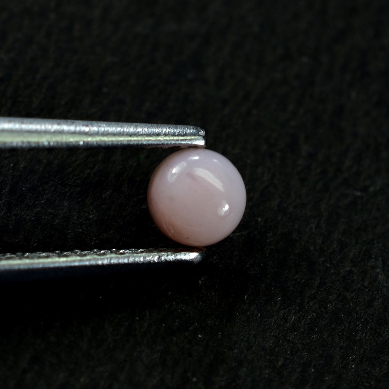 PINK OPAL PLAIN ROUND CAB (MEDIUM/CLEAN) 4.00X4.00 MM 0.24 CTS