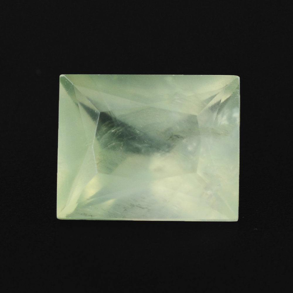 PREHNITE PRINCESS CUT BAGUETTE 10X8MM 3.18 Cts.