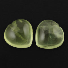 PREHNITE HEART CAB 10MM 4.08 Cts.