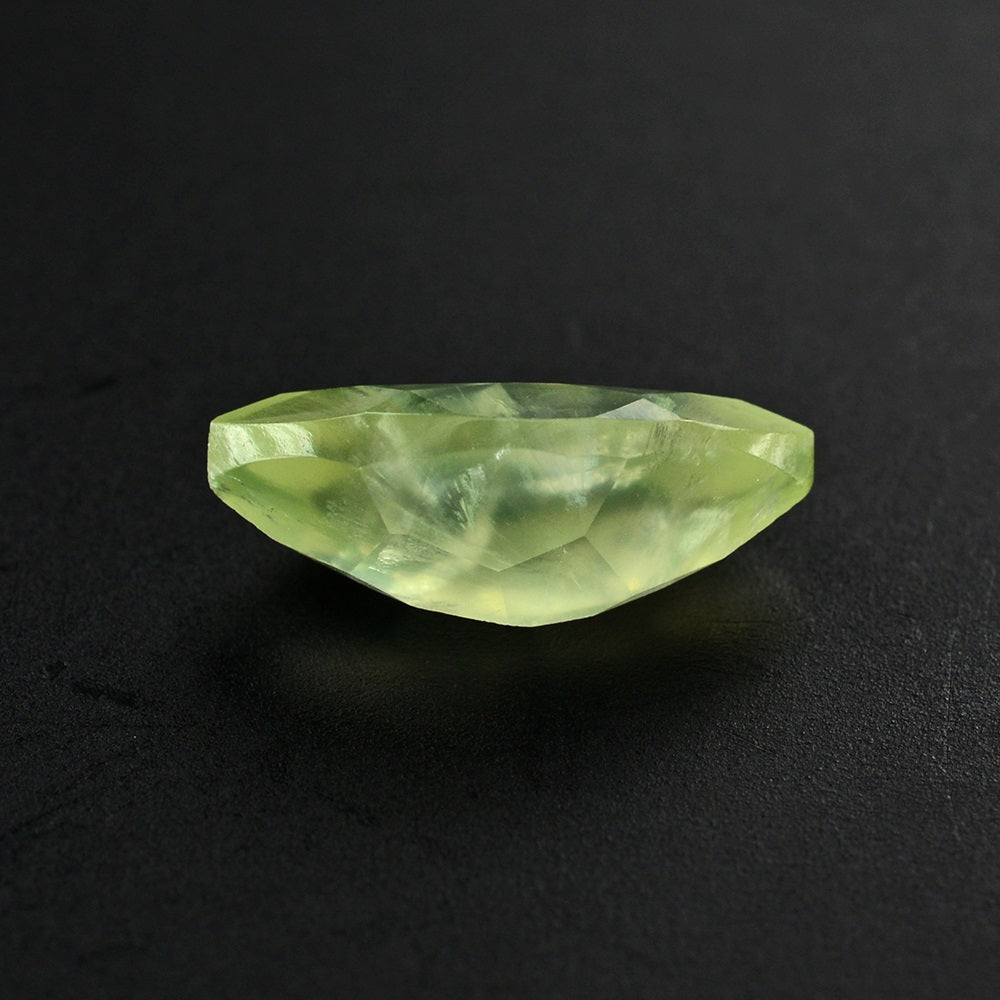 PREHNITE CUT MARQUISE 12X6MM 1.83 Cts.