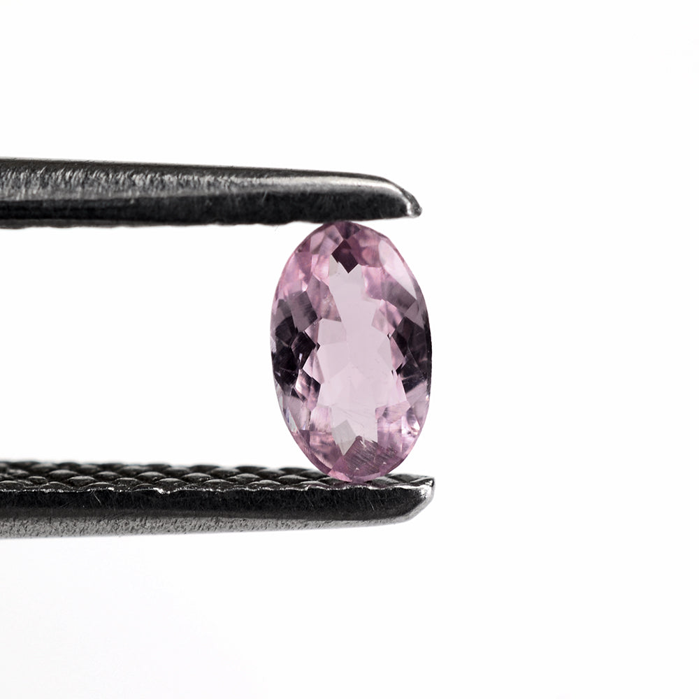 PINK SPINEL CUT OVAL 5X3MM 0.24 Cts.