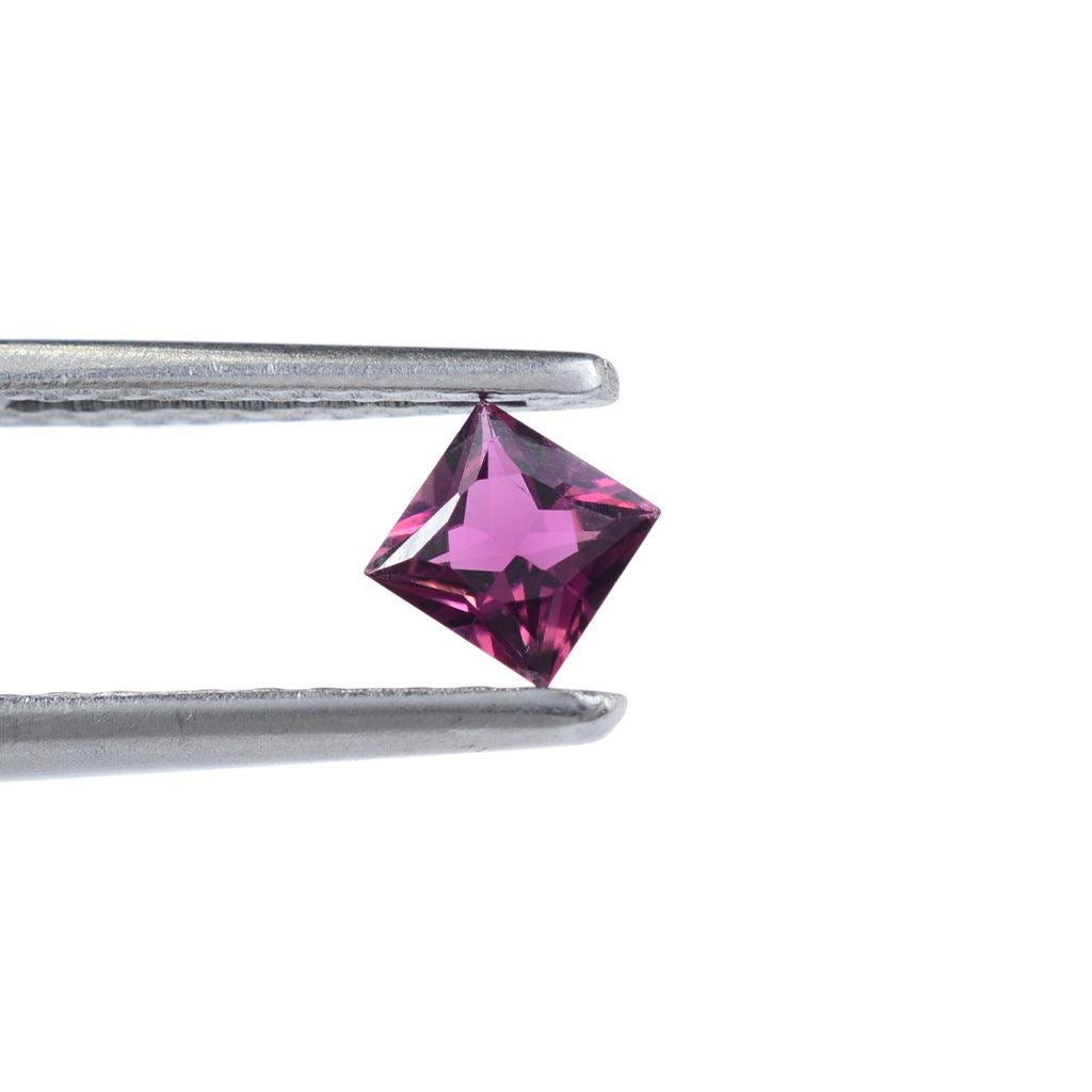 PINK TOURMALINE PRINCESS CUT SQUARE (VERY DARK) 4MM 0.31 Cts.