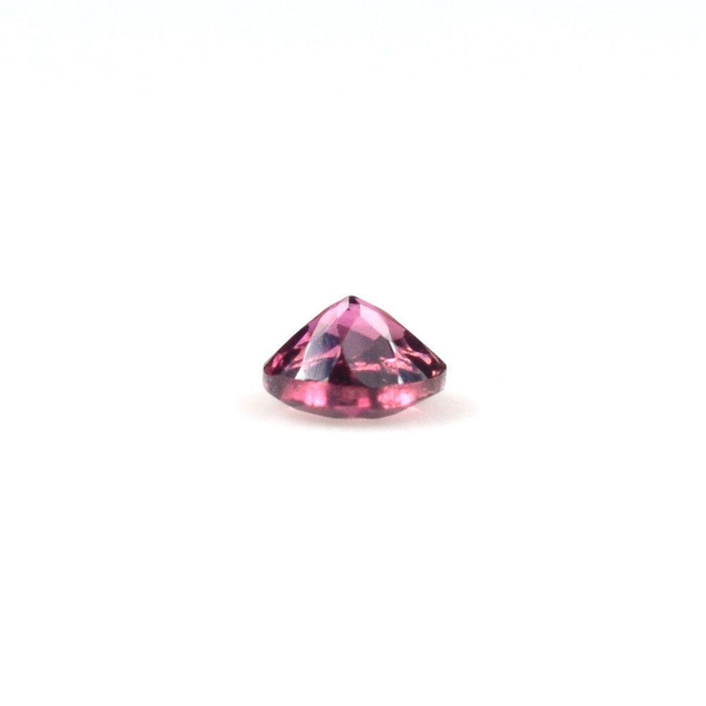 PINK TOURMALINE CUT ROUND (DARK/SI) 4MM 0.25 Cts.