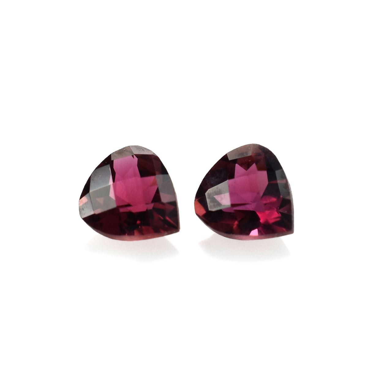 PINK TOURMALINE CHECKER CUT HEART (VERY DARK)(CLEAN) 4.00X4.00 MM 0.30 Cts.