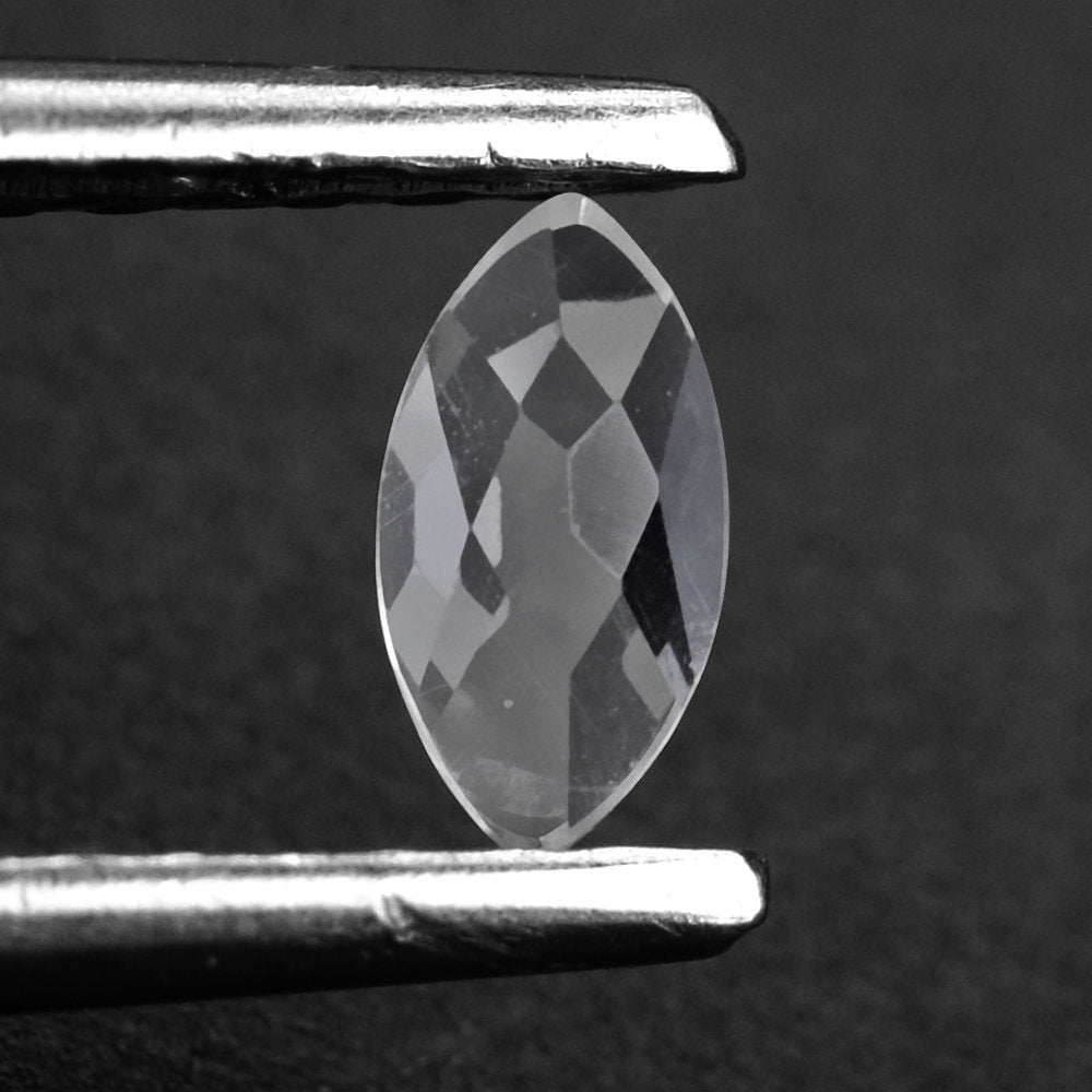 CRYSTAL CHECKER MARQUISE CAB 6X3MM 0.20 Cts.