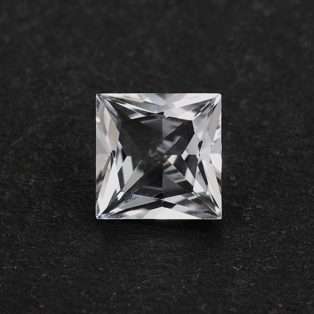 CRYSTAL PRINCESS CUT SQUARE 8MM 2.29 Cts.