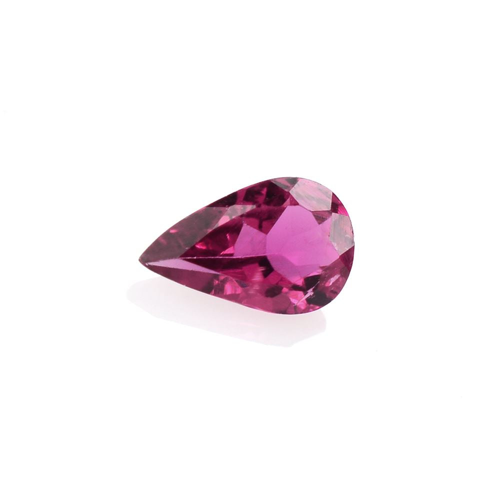 RUBELLITE CUT PEAR 5X3MM 0.20 Cts.