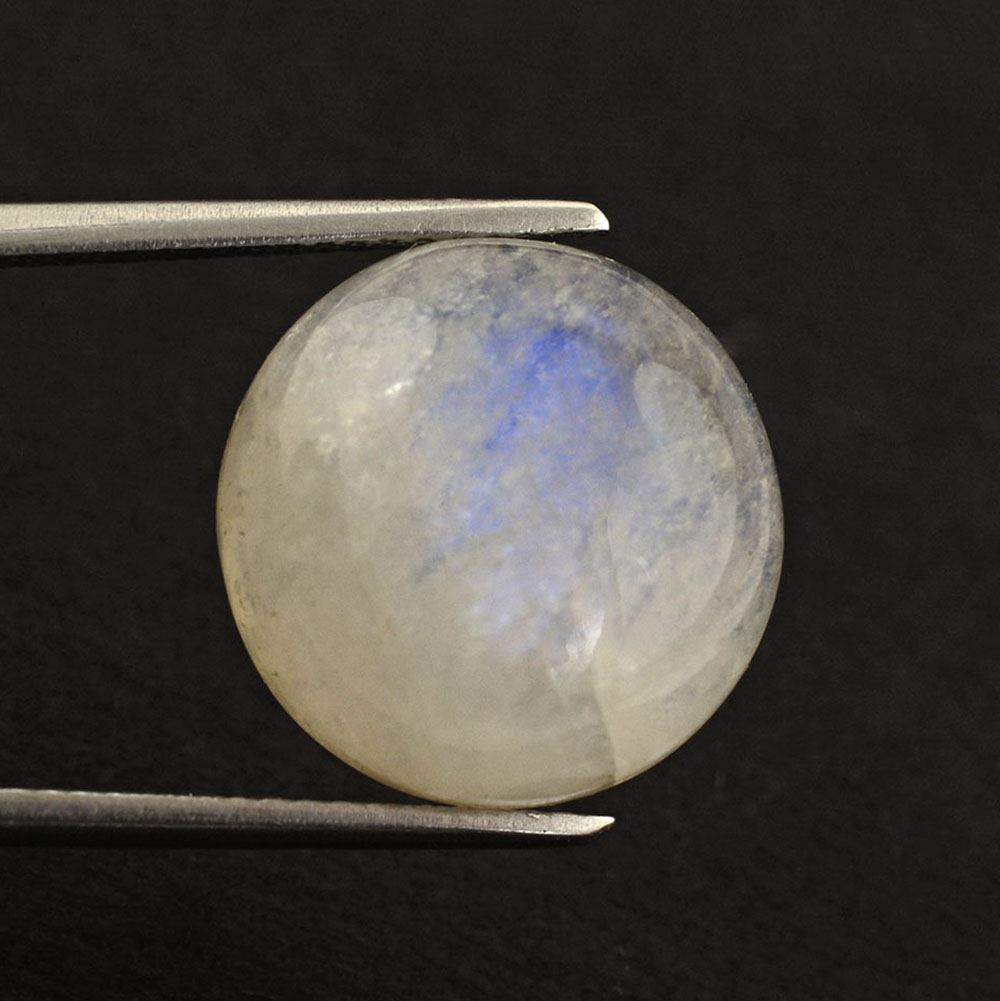 RAINBOW MOONSTONE ROUND CAB (SEMI CLOUDY) 14MM 10.57 Cts.