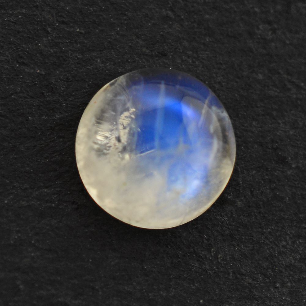 RAINBOW MOONSTONE ROUND CAB (SEMI CLOUDY) 6MM 0.85 Cts.