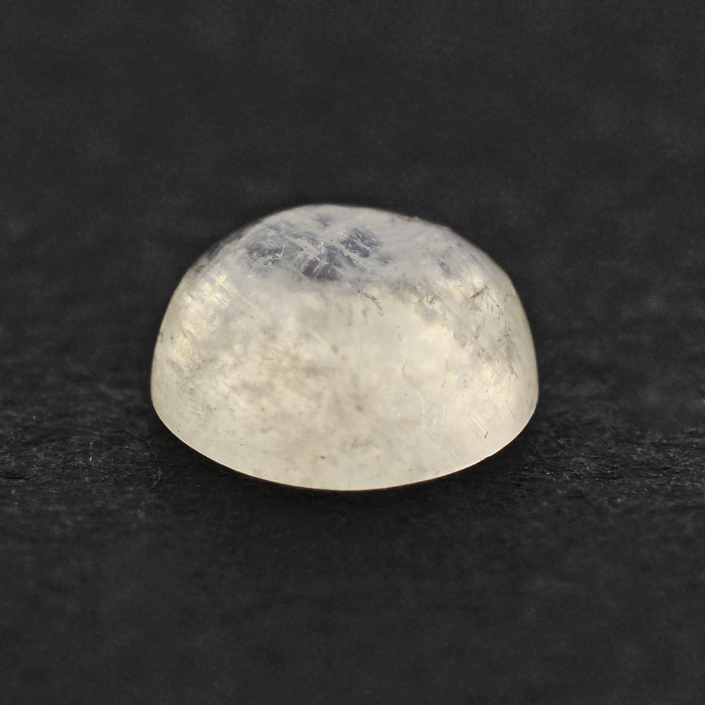 RAINBOW MOONSTONE ROUND CAB (SEMI CLOUDY) 6MM 0.85 Cts.