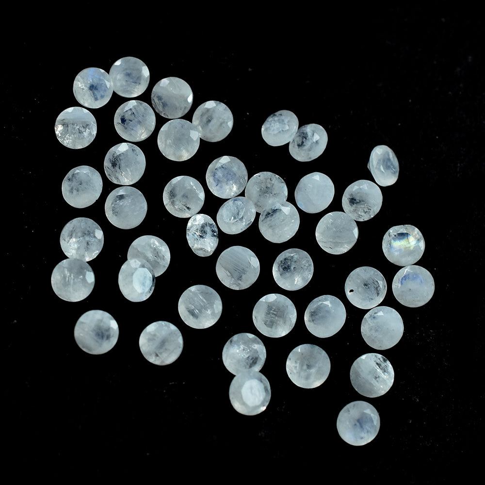 RAINBOW MOONSTONE DIAMOND CUT ROUND (CLOUDY) 4MM 0.23 Cts.