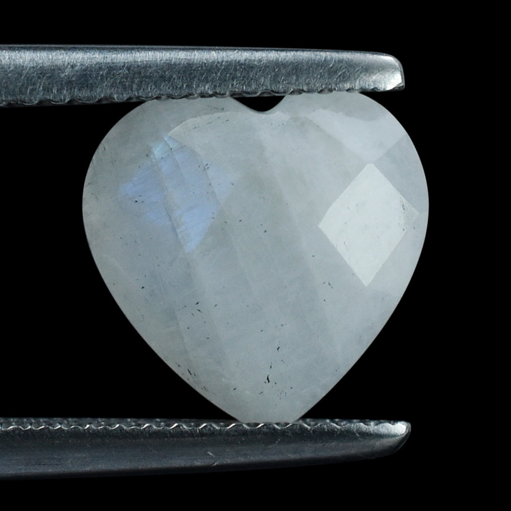 RAINBOW MOONSTONE CHECKER CUT BRIOLETTE HEART (CLOUDY) 10MM 2.83 Cts.