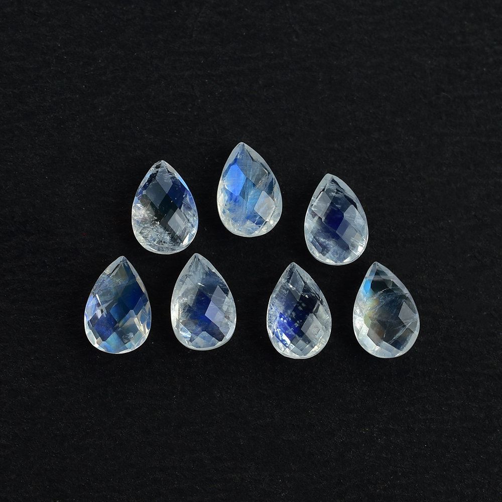 RAINBOW MOONSTONE ROSE CUT BRIOLETTE PEAR (SI) 6X4MM 0.43 Cts.