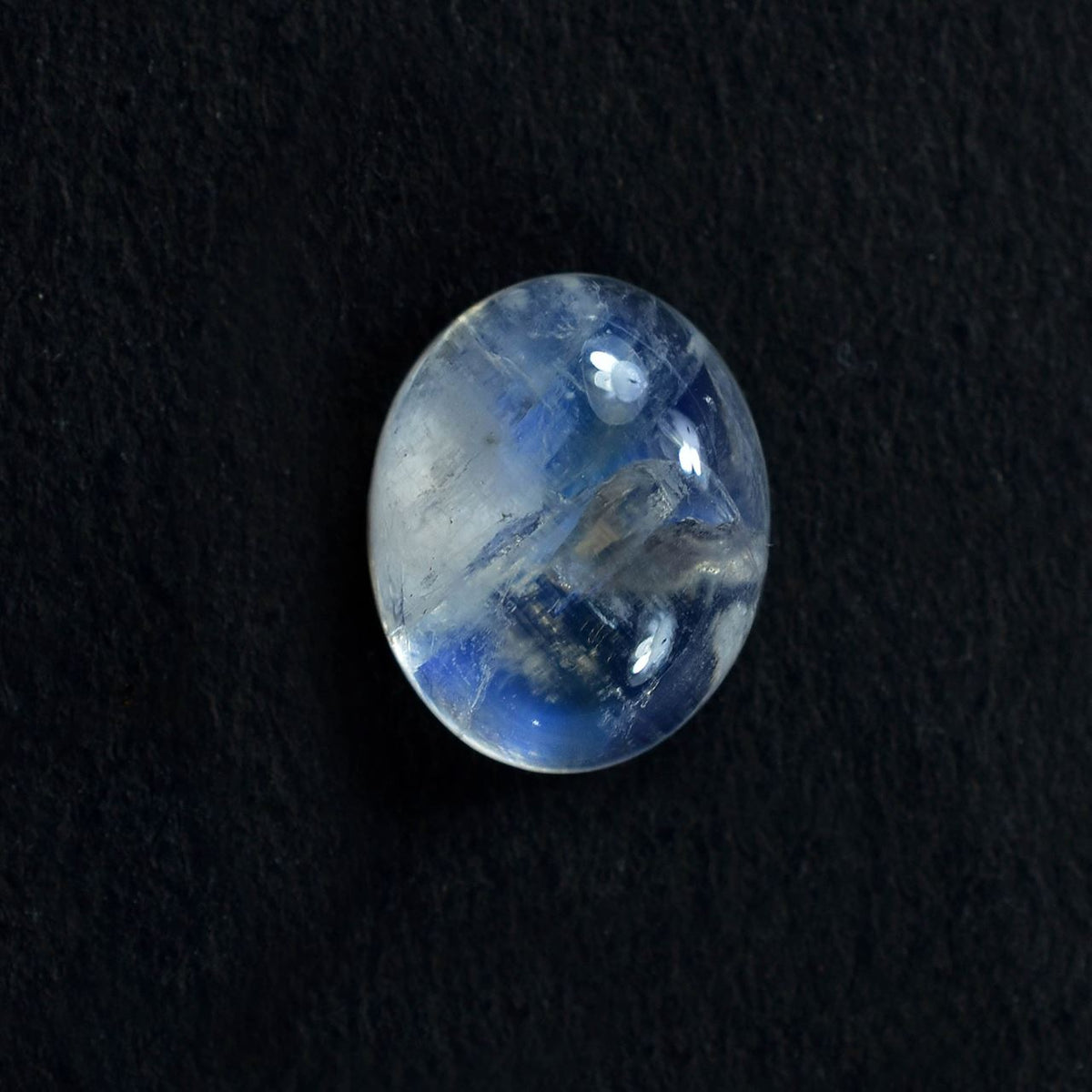 RAINBOW MOONSTONE PLAIN OVAL CAB (SEMI CLOUDY)(CLEAN) 10.00X8.00 MM 2.82 Cts.