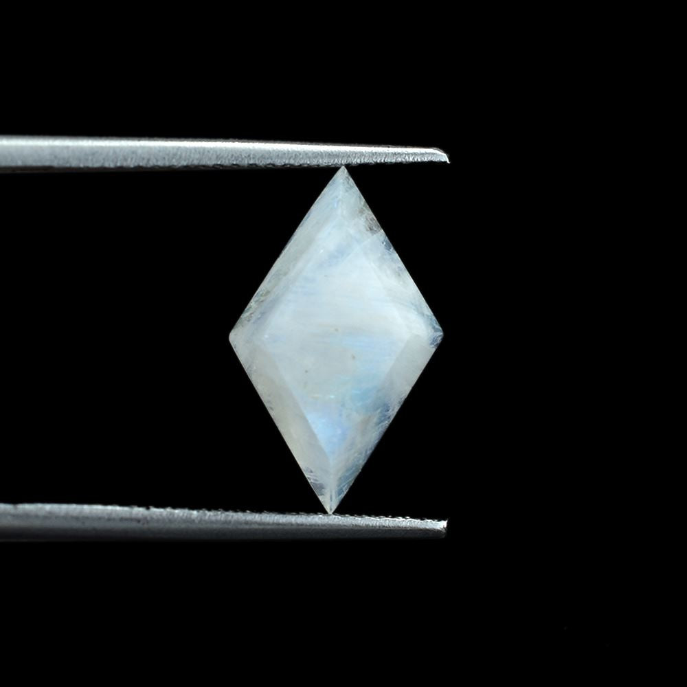 RAINBOW MOONSTONE TABLE TOP FACETED KITE SHAPE CAB (CLOUDY)(VERY LOW POWER) 16.00X10.00 MM 3.54 Cts.