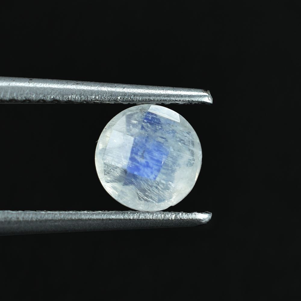 RAINBOW MOONSTONE CHECKER BRIOLETTE ROUND (SEMI CLOUDY) 6.00X6.00 MM 0.74 Cts.