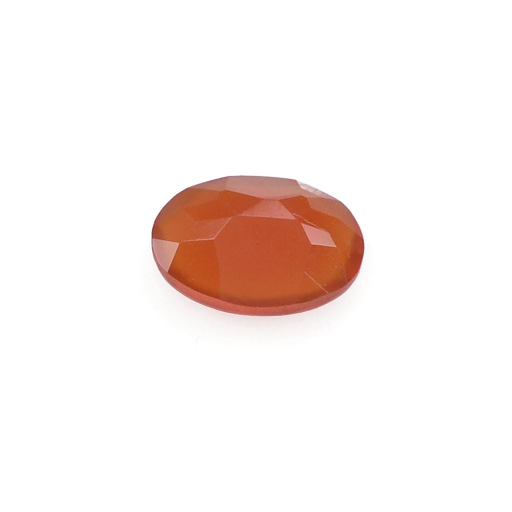 RED ONYX CUT OVAL 6X4MM 0.38 Cts.