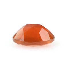 RED ONYX CUT OVAL 7X5MM 0.77 Cts.