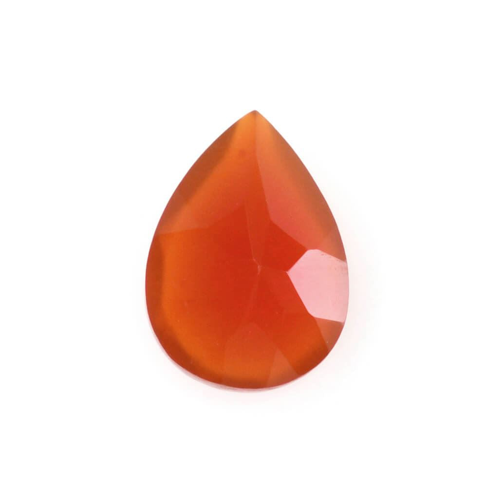 RED ONYX CUT PEAR 7X5MM 0.65 Cts.