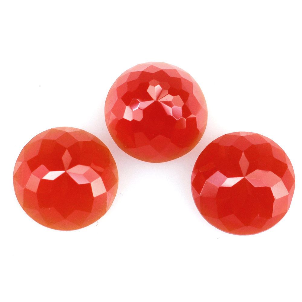 RED ONYX FLOWER CUT ROUND CAB 6MM 0.66 Cts.