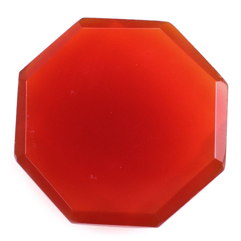 RED ONYX CHECKER OCTAGON CAB 15MM 6.36 Cts.