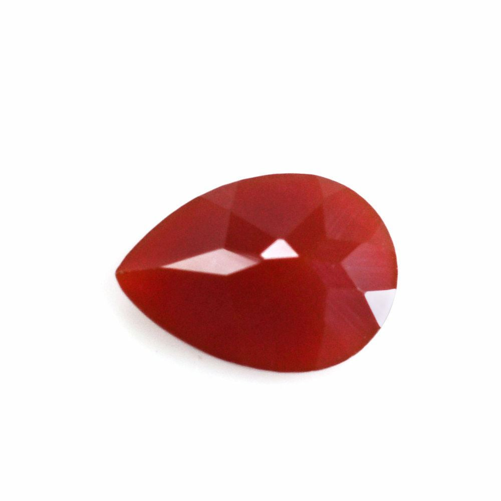 RED ONYX CUT PEAR 10X7MM 1.35 Cts.