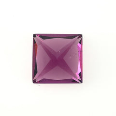 RHODOLITE GARNET PRINCESS CUT SQUARE (SUPER PURPLE)(SI) 7.00X7.00 MM 2.19 Cts.