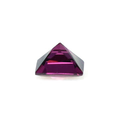 RHODOLITE GARNET PRINCESS CUT SQUARE (REDDISH PURPLE)(SI) 7.00X7.00 MM 2.18 Cts.