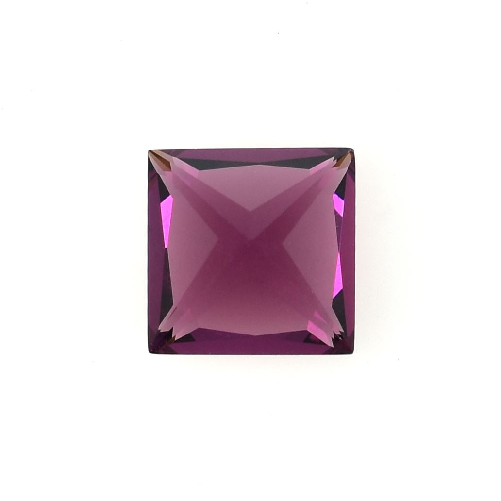 RHODOLITE GARNET PRINCESS CUT SQUARE (REDDISH PURPLE)(SI) 7.00X7.00 MM 2.18 Cts.