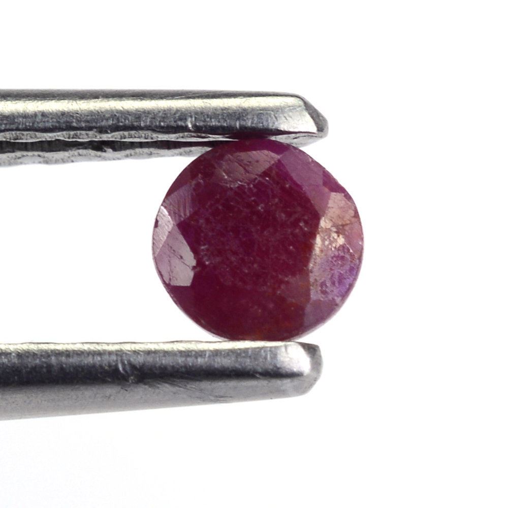 RUBY CUT ROUND 4MM 0.37 Cts.