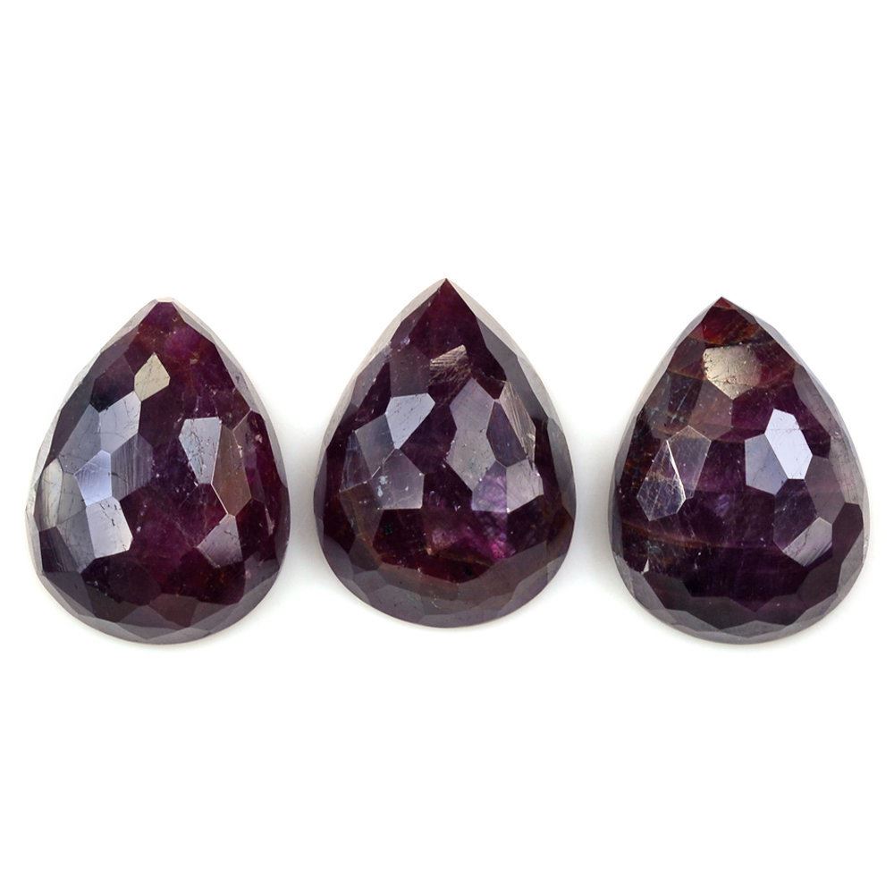 RUBY FOOTBALL CUT PEAR CAB 16X12MM 10.33 Cts.