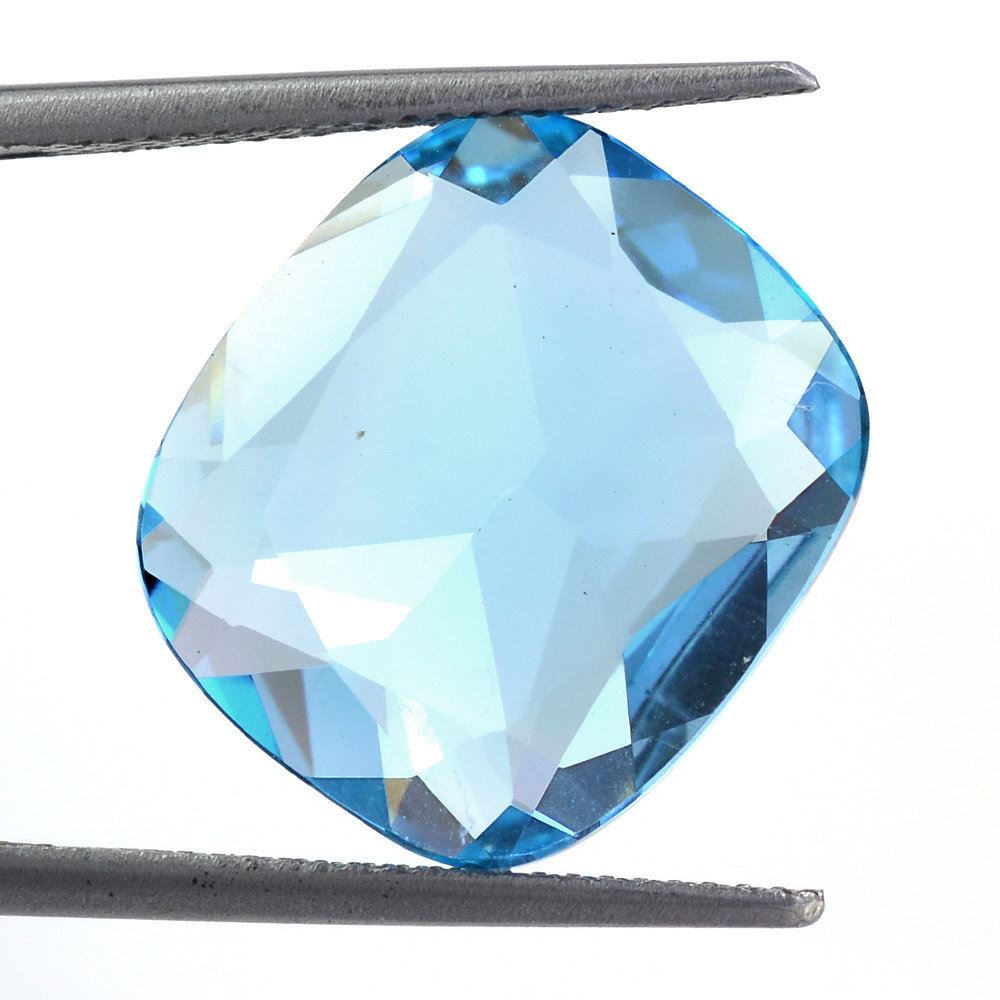 SKY BLUE TOPAZ PRINCESS CUT BACK CUSHION 16X14.50MM 11.07 Cts.