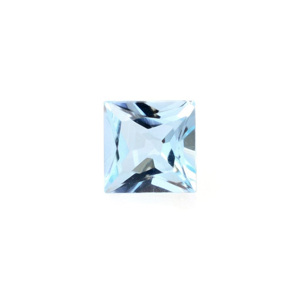 SKY BLUE TOPAZ PRINCESS CUT SQUARE 4MM 0.40 Cts.