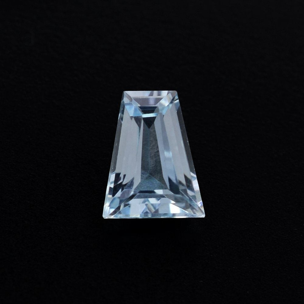 SKY BLUE TOPAZ CUT TAPER 5X4X2MM 0.55 Cts.