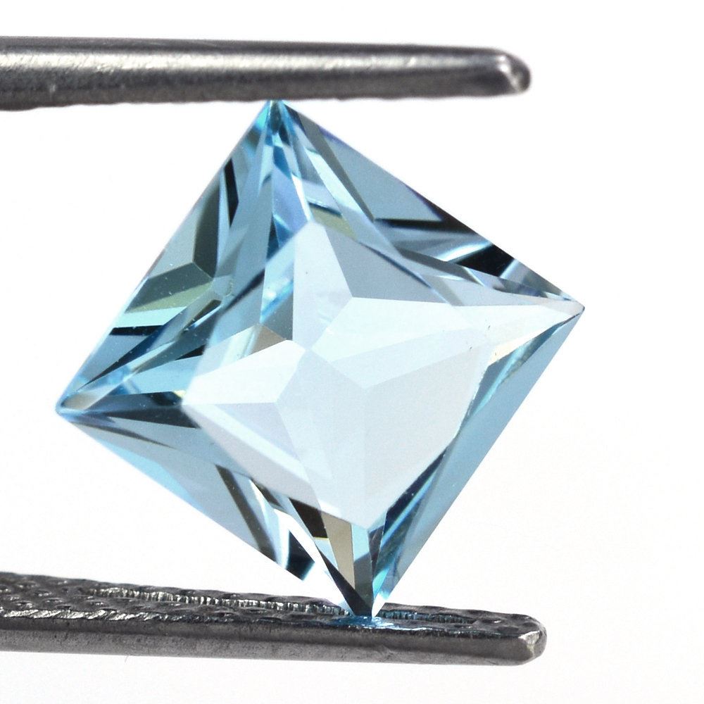 SKY BLUE TOPAZ PRINCESS CUT SQUARE 9MM 3.75 Cts.