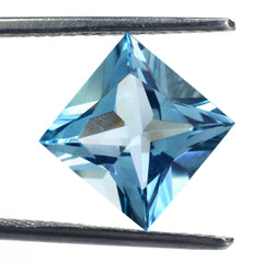 SKY BLUE TOPAZ PRINCESS CUT SQUARE 12MM 5.35 Cts.