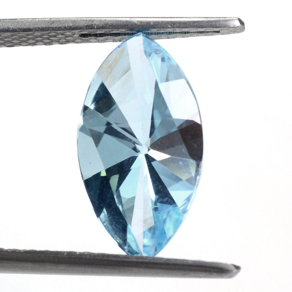 SKY BLUE TOPAZ MIRROR CUT MARQUISE 16X9MM 4.60 Cts.
