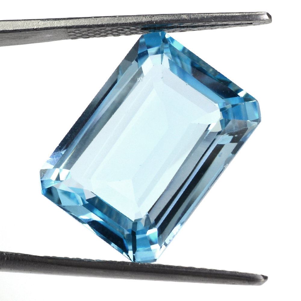 SKY BLUE TOPAZ CUT OCTAGON 18X13MM 17.95 Cts.